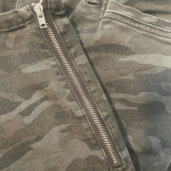 Level 99 Pants - Picture 8 of 9